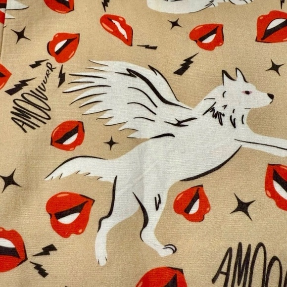 LAS SURENAS Wolf Kisses Amore Lip Print Linen Sleeveless Top Camisole Blouse NEW - Picture 12 of 15